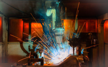 使用机器人加入不同材料的方法